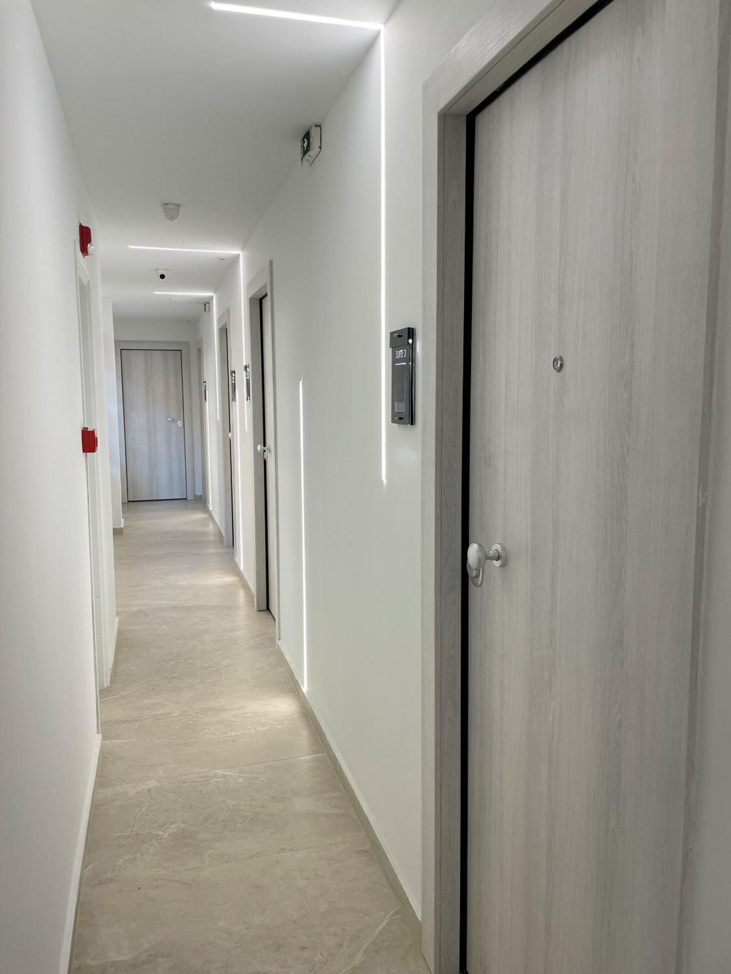Chic Centre Suites Athènes Extérieur photo